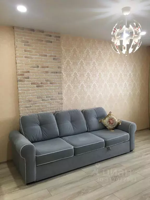 2-к кв. Удмуртия, Ижевск ул. Орджоникидзе, 17 (50.0 м) - Фото 0