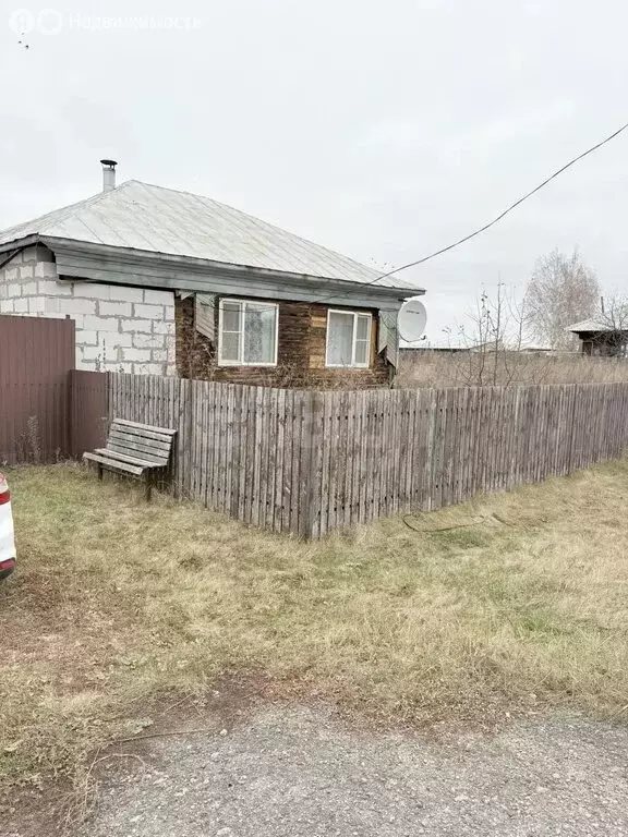 Дом в Челябинская область, Пластовский муниципальный округ, село ... - Фото 2