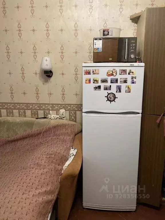 Комната Санкт-Петербург Старо-Петергофский просп., 35б - Фото 1