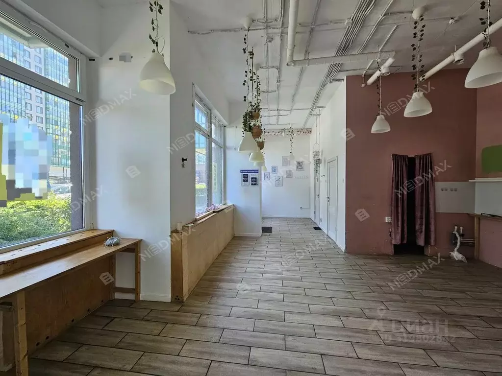 Помещение свободного назначения в Ленинградская область, Мурино ... - Фото 0