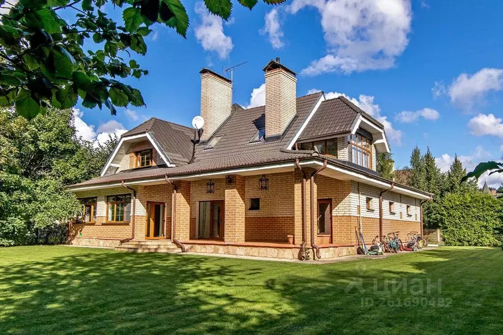 Коттедж в Санкт-Петербург пос. Репино, Приморское ш., 455а (350 м) - Фото 1