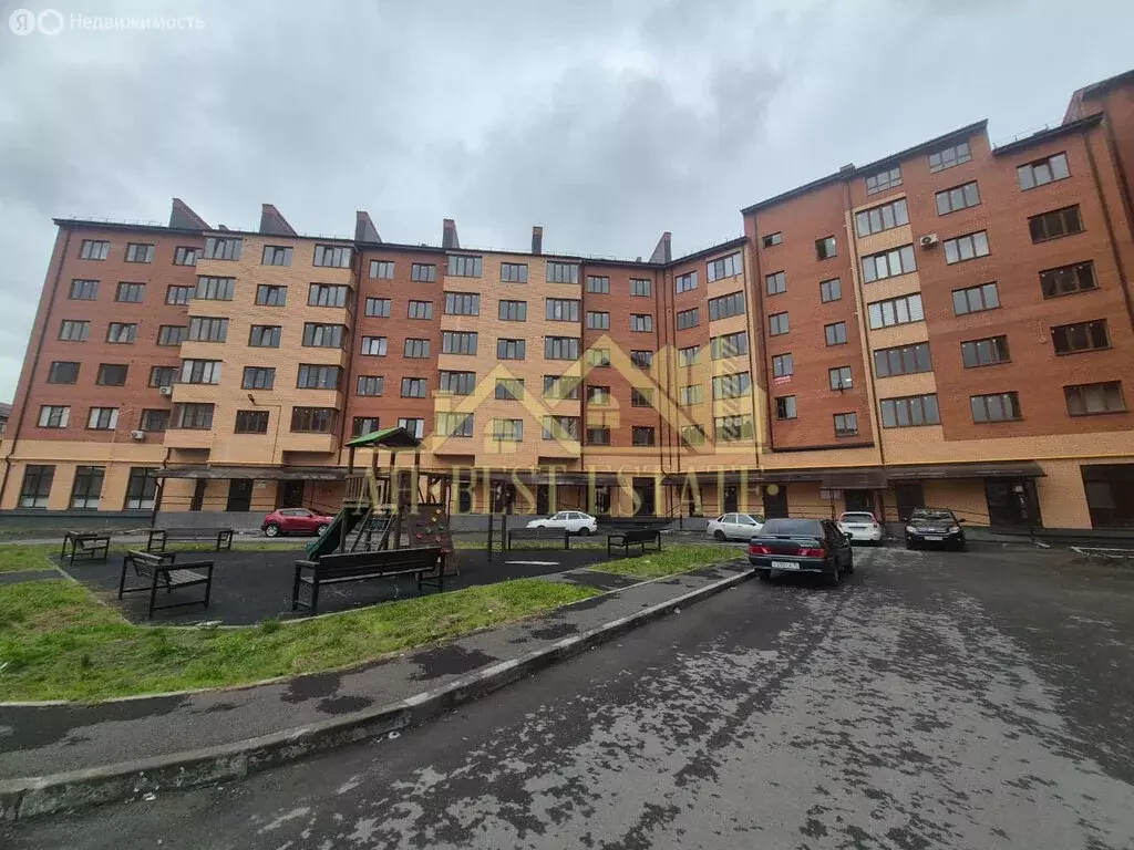 1-комнатная квартира: Владикавказ, улица Генерала Дзусова, 16В (49 м) - Фото 1