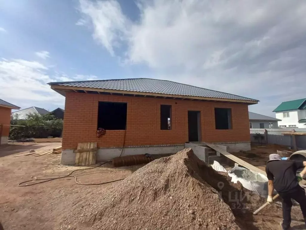 Дом в Оренбургская область, Оренбургский район, с. Благословенка ул. ... - Фото 2