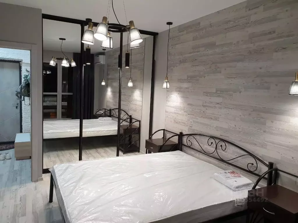 1-к кв. Волгоградская область, Волгоград ул. Расула Гамзатова, 7 (42.0 ... - Фото 1