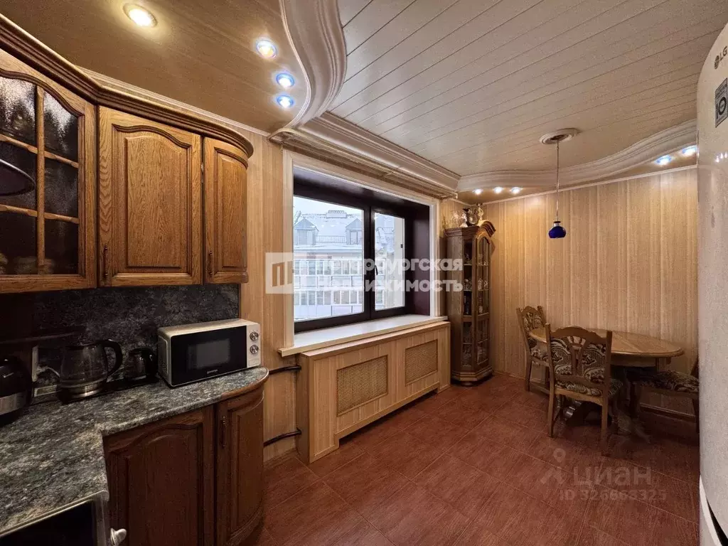 3-к кв. Ленинградская область, Гатчина Красноармейский просп., 13/7 ... - Фото 2