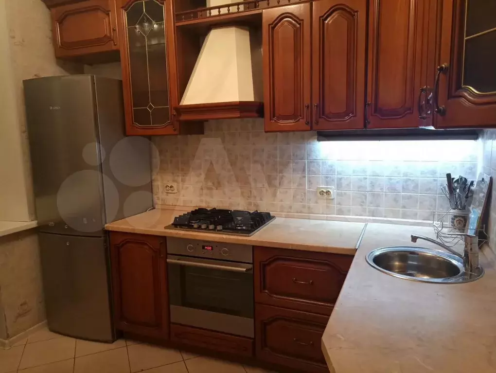 2-к. квартира, 56 м, 8/8 эт. - Фото 0