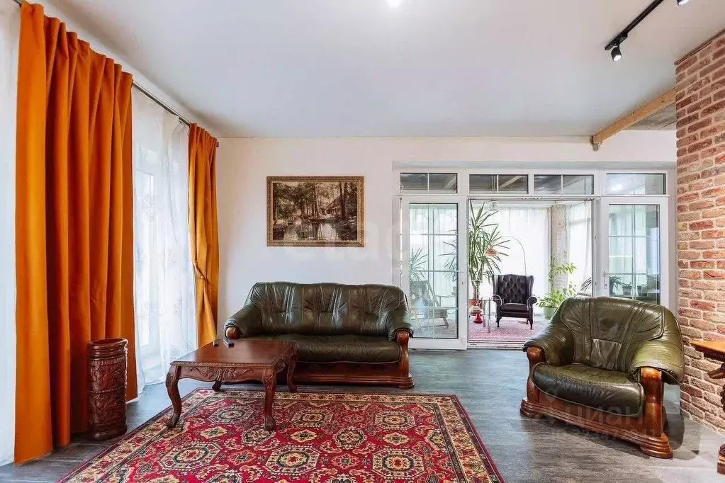 Дом в Калининградская область, Гурьевск Фабричная ул., 2 (231 м) - Фото 1