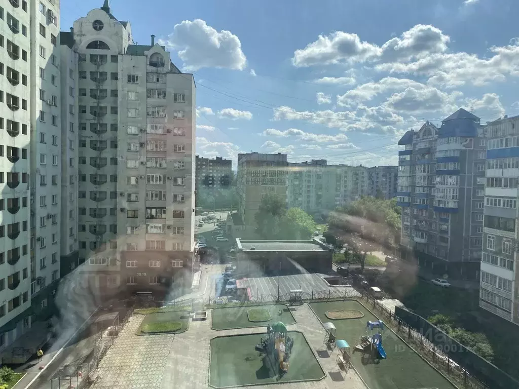 2-к кв. Кемеровская область, Новокузнецк ул. Кирова, 113 (71.0 м) - Фото 2