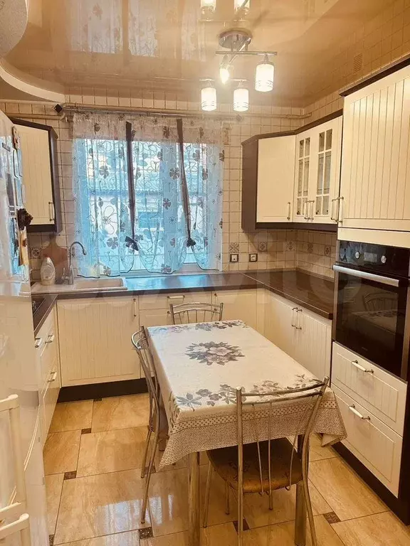 2-к. квартира, 55 м, 1/1 эт. - Фото 1