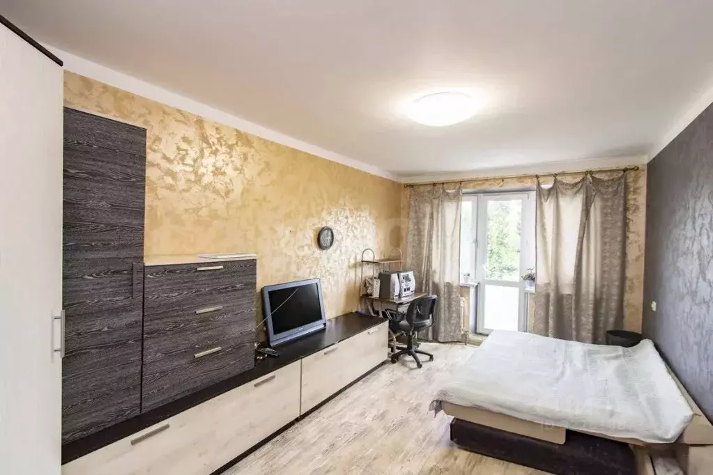 2-к кв. Тюменская область, Тюмень ул. Воровского, 31 (43.9 м) - Фото 1