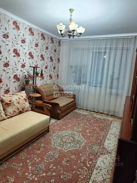 3-к кв. Белгородская область, Старый Оскол Молодогвардеец мкр, 16 ... - Фото 1