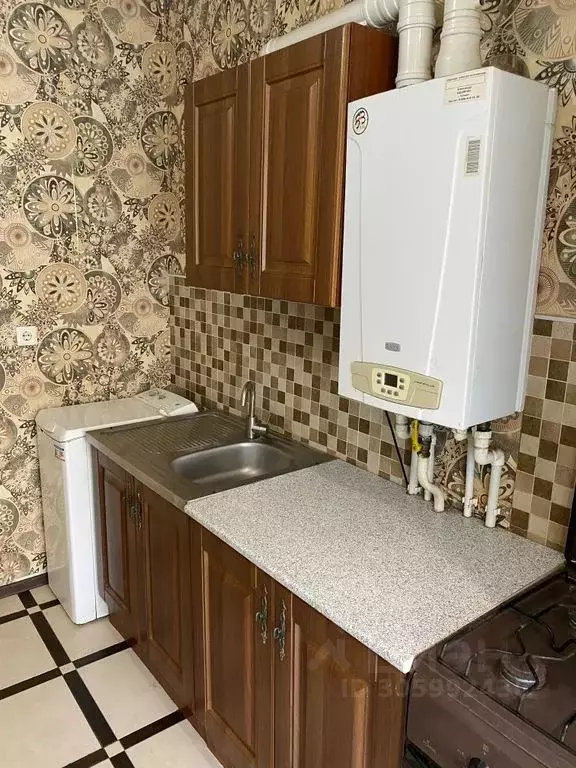 1-к кв. Ростовская область, Таганрог ул. Адмирала Крюйса, 23/2 (35.0 ... - Фото 1