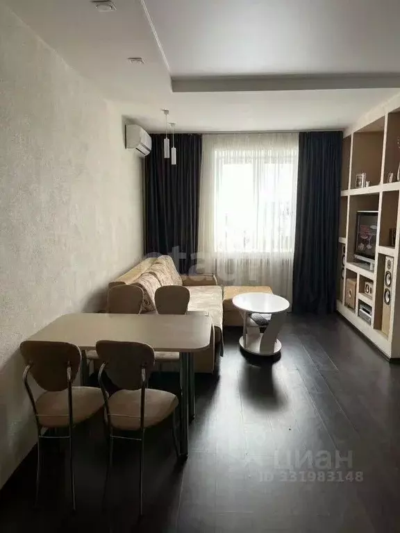 2-к кв. Липецкая область, Липецк Коммунистическая ул., 18А (55.5 м) - Фото 1