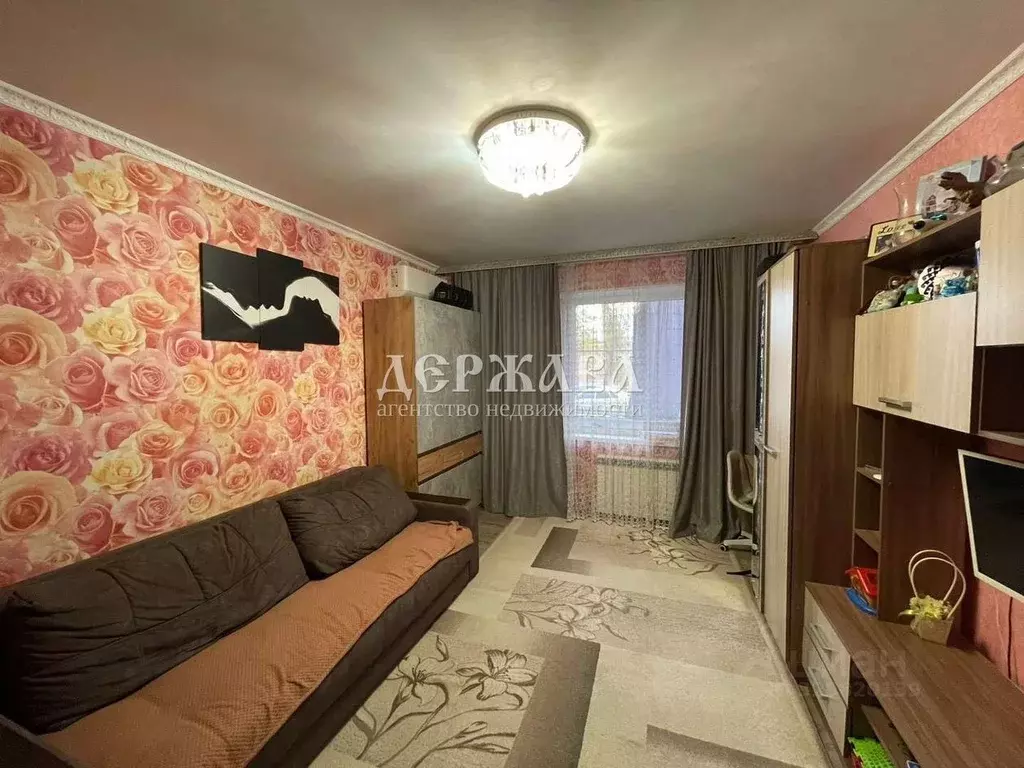 1-к кв. Белгородская область, Старый Оскол Свердлова кв-л,  (37.5 м) - Фото 1