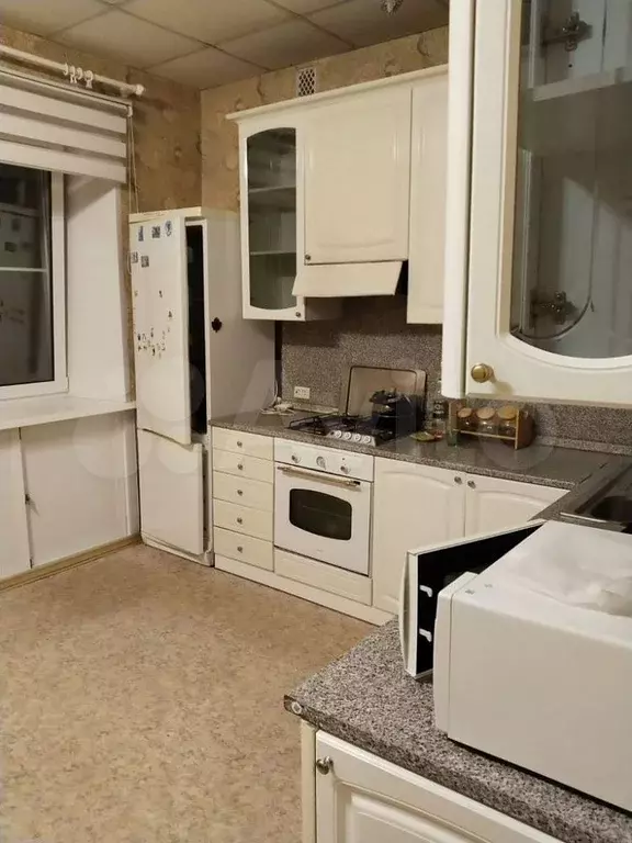 2-к. квартира, 66 м, 2/4 эт. - Фото 0