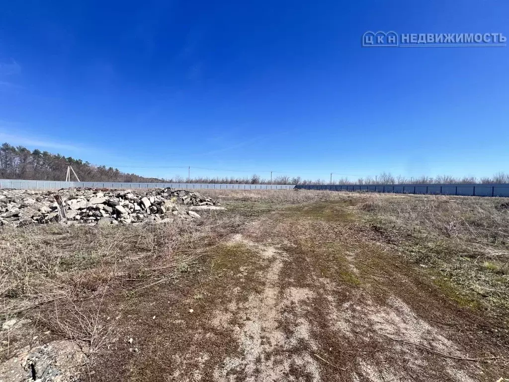 Участок в Оренбургская область, Оренбургский район, с. Южный урал ул. ... - Фото 0