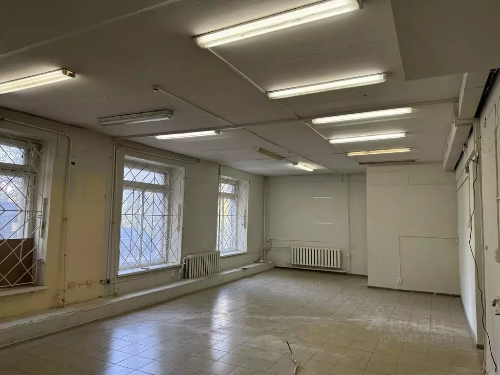 Помещение свободного назначения в Кировская область, Киров городской ... - Фото 1