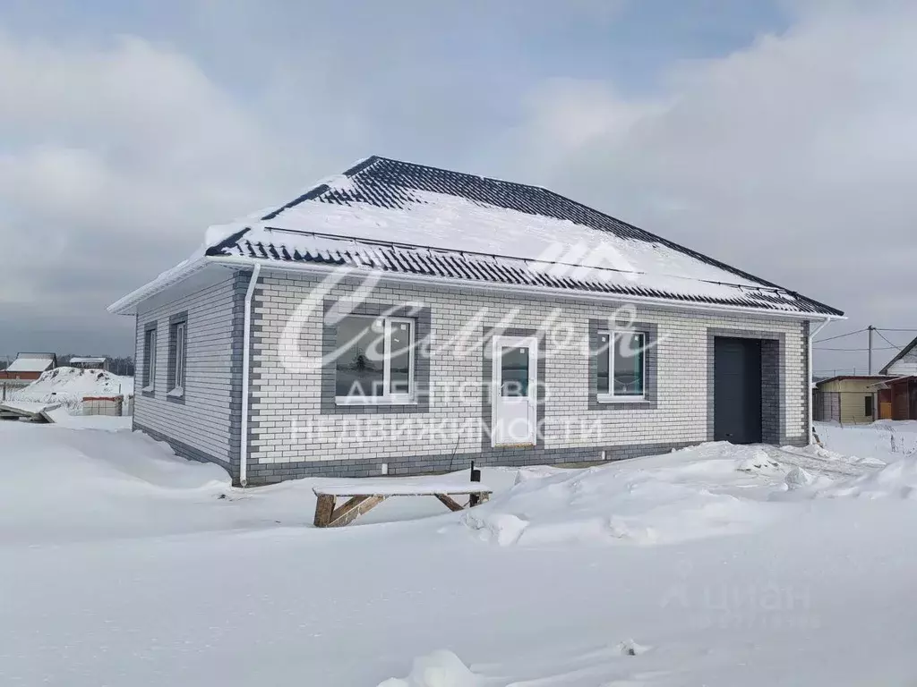 Дом в Тюменская область, Заводоуковск ул. Олимпийская (170 м) - Фото 0