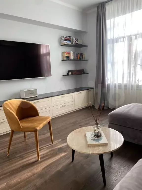 2-к. квартира, 70 м, 3/8 эт. - Фото 0