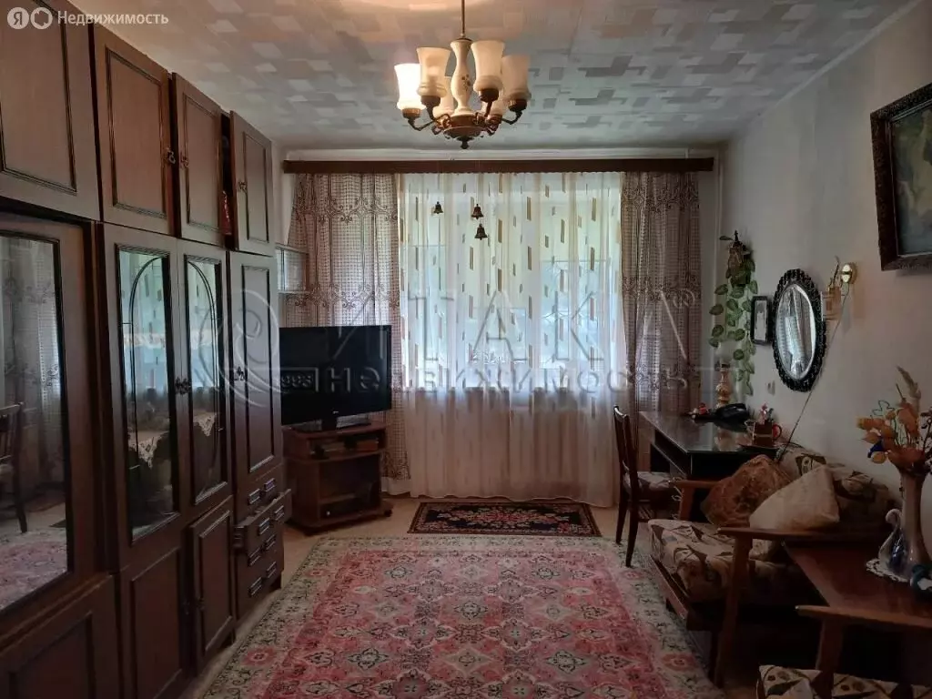 3-комнатная квартира: Пикалёво, 6-й микрорайон, 37 (61.7 м) - Фото 1