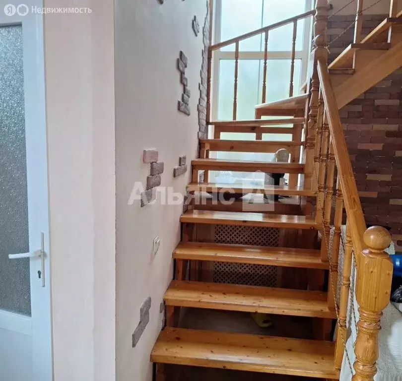 Дом в Мокрый Лог, улица Рослова (140 м) - Фото 2