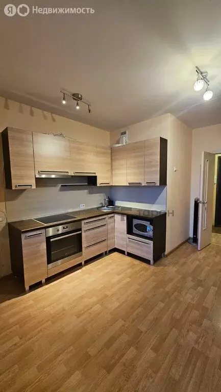 Квартира-студия: Челябинск, улица Габдуллы Тукая, 15 (24.1 м) - Фото 1