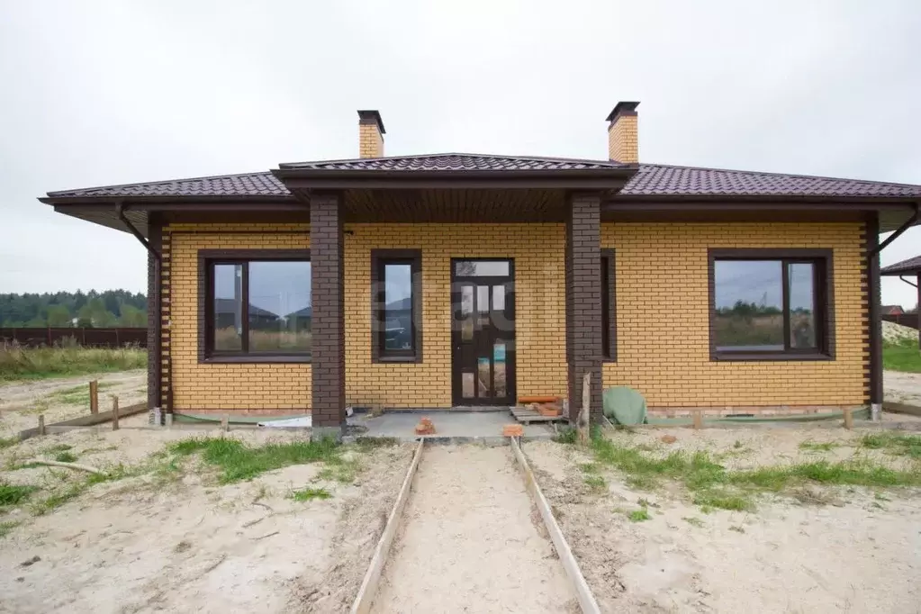 Дом в Калужская область, Перемышльский район, Большие Козлы с/пос, ... - Фото 1