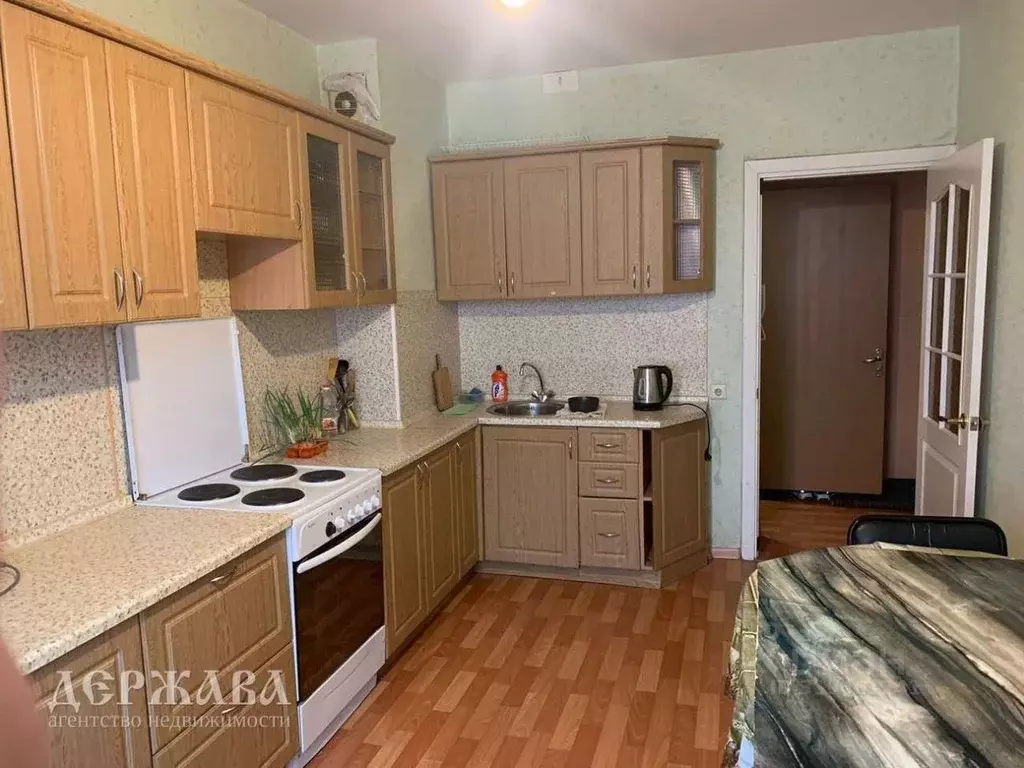 3-к кв. Белгородская область, Старый Оскол Северный мкр, 34 (64.0 м) - Фото 0