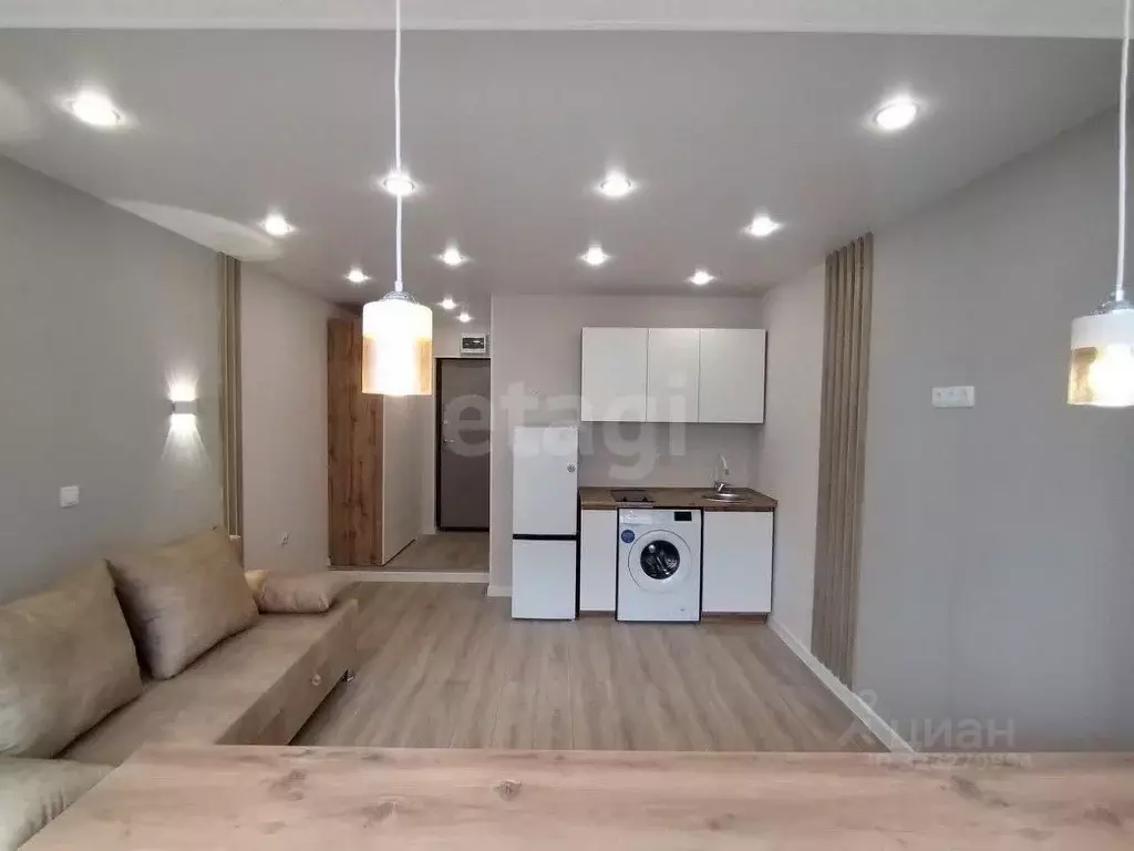 Студия Тюменская область, Тюмень Олимпийская ул., 12 (15.7 м) - Фото 1