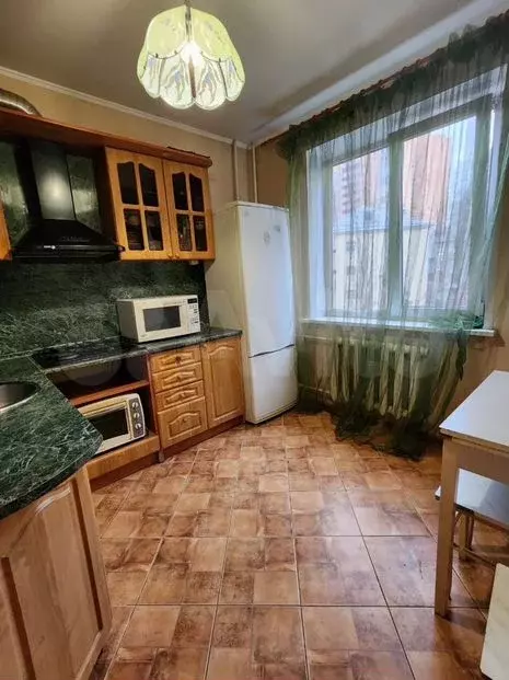 2-к. квартира, 60м, 3/10эт. - Фото 0