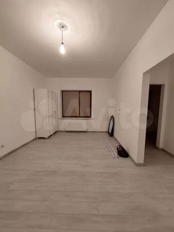 1-к. квартира, 45 м, 1/10 эт. - Фото 1