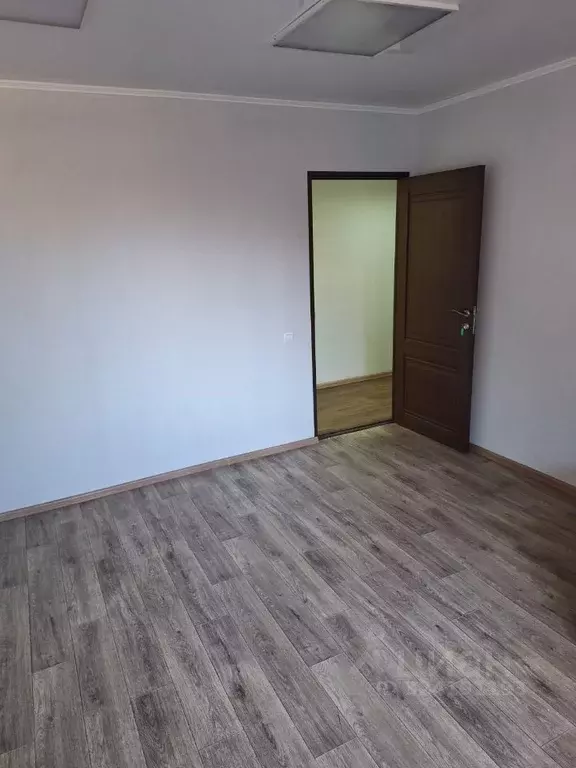 Офис в Оренбургская область, Оренбург Невельская ул., 6/5 (10 м) - Фото 1