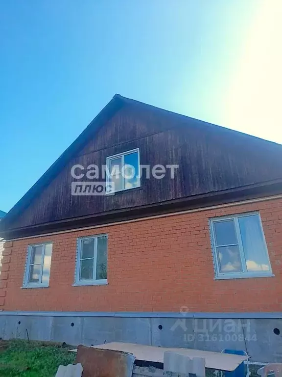 Дом в Кемеровская область, Кемерово Огоньковая ул., 3 (176 м) - Фото 1