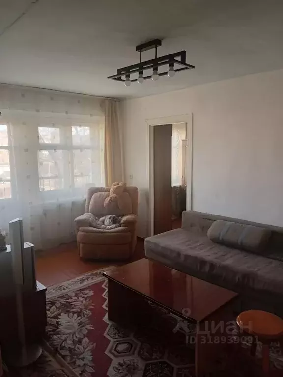2-к кв. Свердловская область, Сысерть ул. Коммуны, 28 (41.0 м) - Фото 0