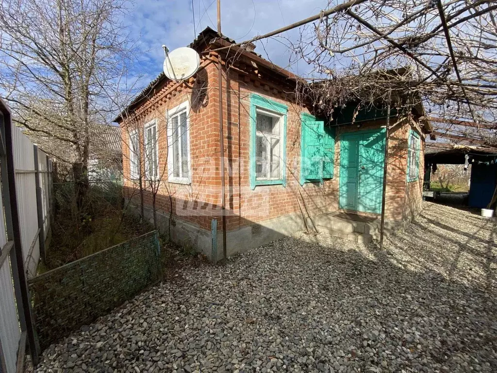 Дом в Краснодарский край, Апшеронск Цветной пер. (36 м) - Фото 1