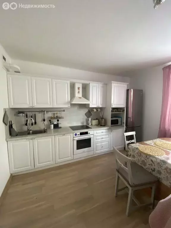 3-комнатная квартира: Свердловская область, муниципальное образование ... - Фото 1