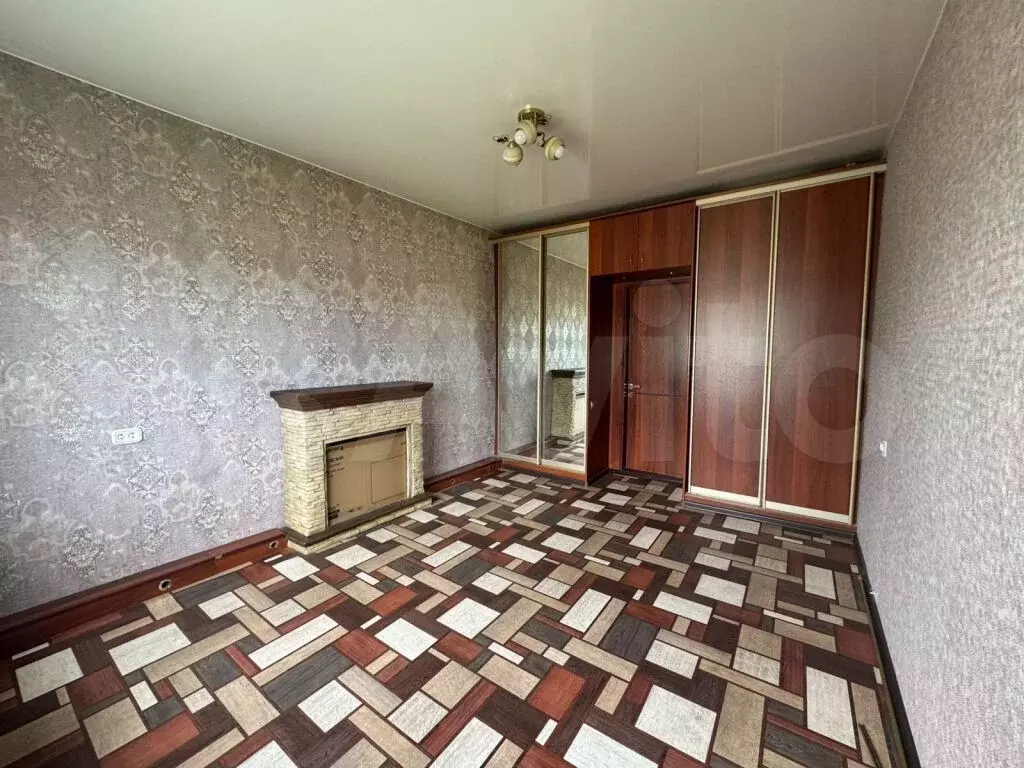 Комната 56 м в 4-к., 1/1 эт. - Фото 0