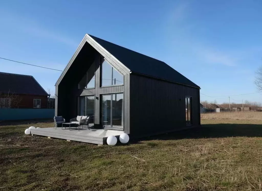 Дом в Краснодарский край, Новороссийск Брестская ул., 17 (30 м) - Фото 1