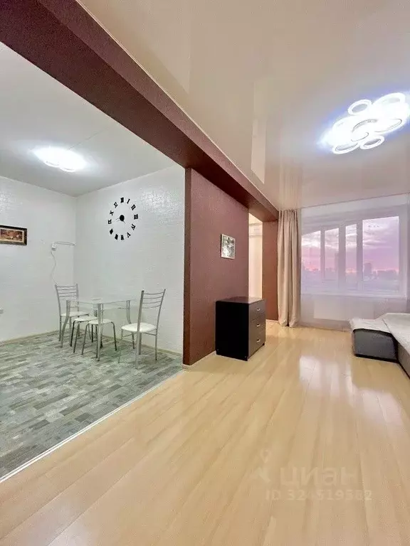 2-к кв. Свердловская область, Екатеринбург ул. Кузнечная, 79 (48.8 м) - Фото 1