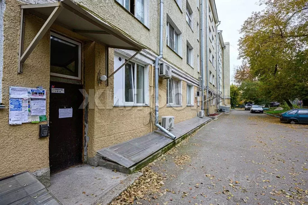 Комната Новосибирская область, Новосибирск Советская ул., 44 (44.0 м) - Фото 1