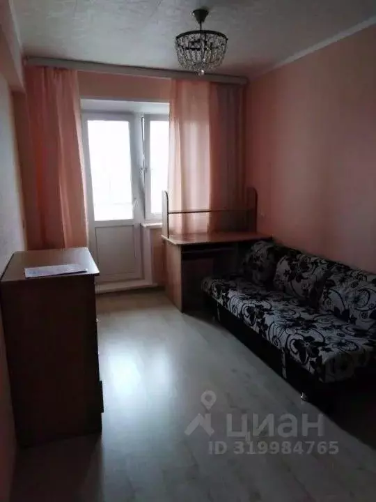 1-к кв. Омская область, Таврическое рп ул. Ленина, 46 (39.0 м) - Фото 0