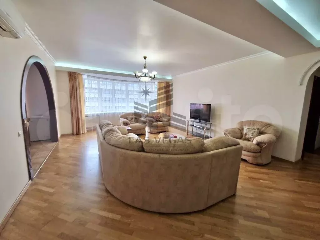 4-к. квартира, 160 м, 6/7 эт. - Фото 1