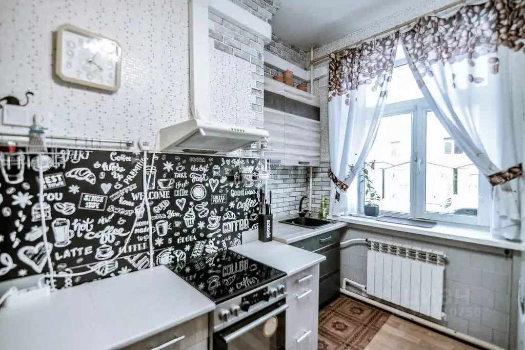 3-к кв. Сахалинская область, Южно-Сахалинск Физкультурная ул., 98 ... - Фото 0