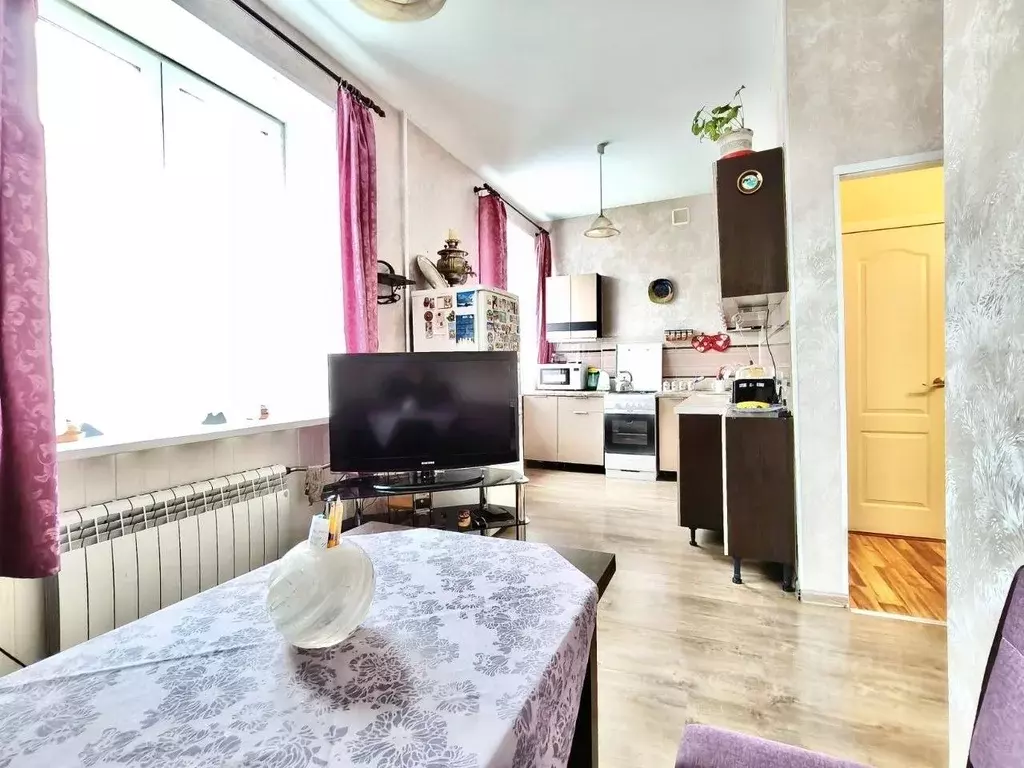 3-к кв. Карелия, Петрозаводск ул. Пирогова, 4 (70.6 м) - Фото 1