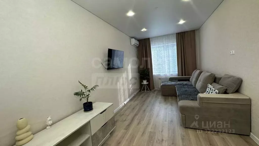 2-к кв. Оренбургская область, Оренбург ул. Озеленителей, 18 (50.8 м) - Фото 1