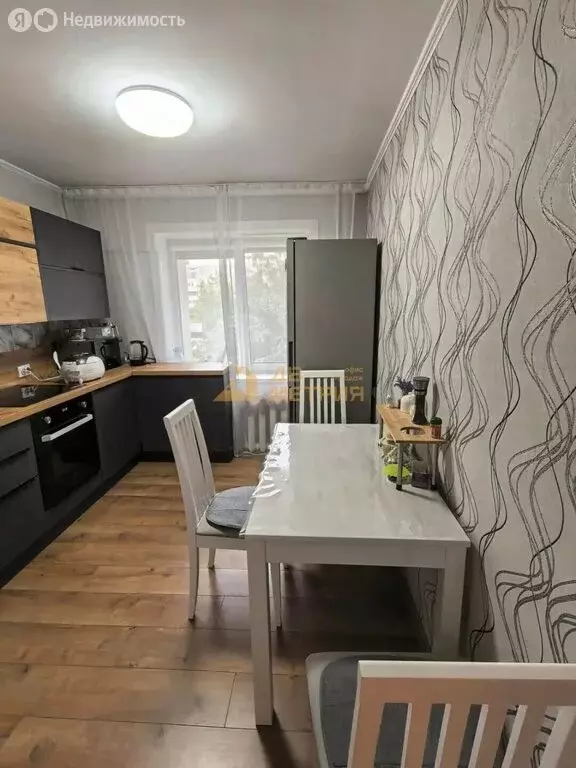 3-комнатная квартира: Южно-Сахалинск, улица М.А. Пуркаева, 53 (70.9 м) - Фото 2
