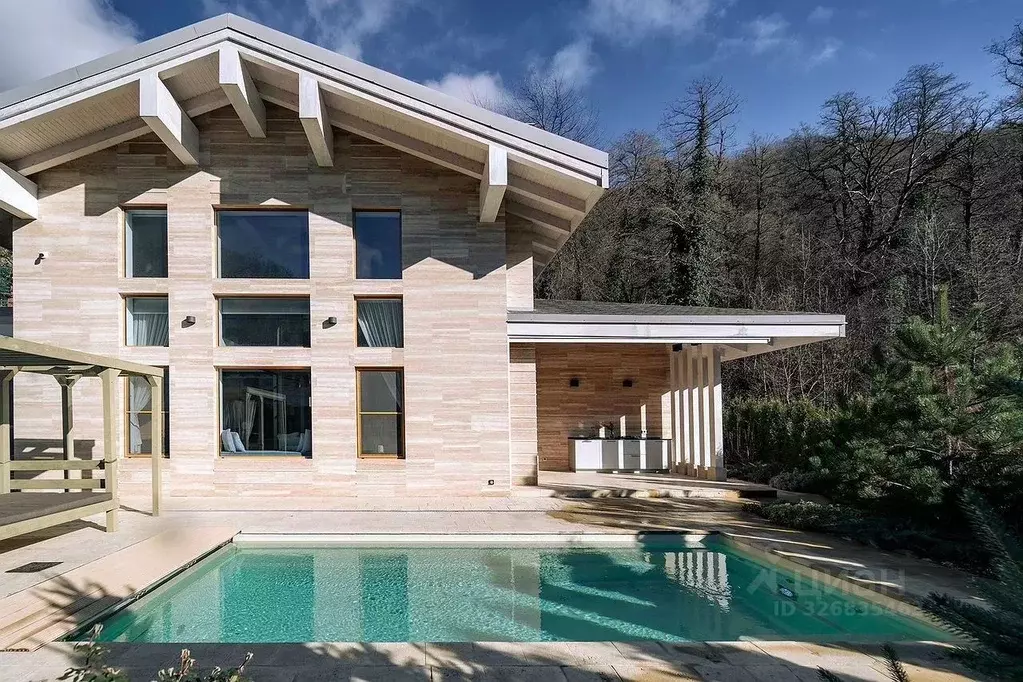 Дом в Краснодарский край, Сочи Красная Поляна пгт, ул. Дворцовая (225 ... - Фото 1