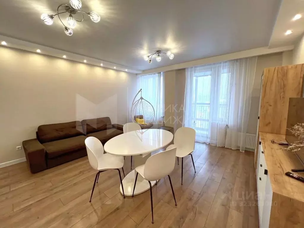 1-к кв. Тюменская область, Тюмень ул. Николая Никитина, 10 (60.0 м) - Фото 0