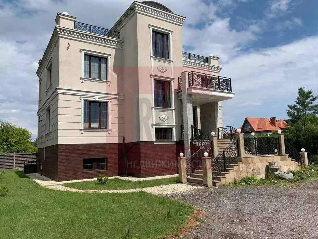 Коттедж в Калининградская область, Калининград Центральная пл. (650 м) - Фото 1