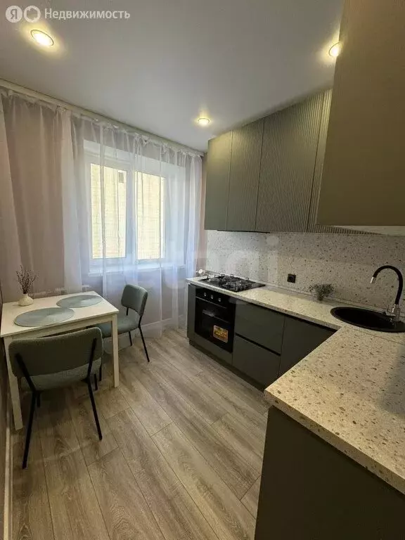 1-комнатная квартира: Саратов, улица имени А.И. Хользунова, 1/5 (31.4 ... - Фото 0